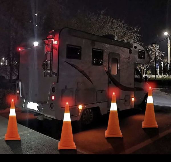 Сигнальный фонарь-маячок для дорожного конуса – повышенная безопасность на дороге