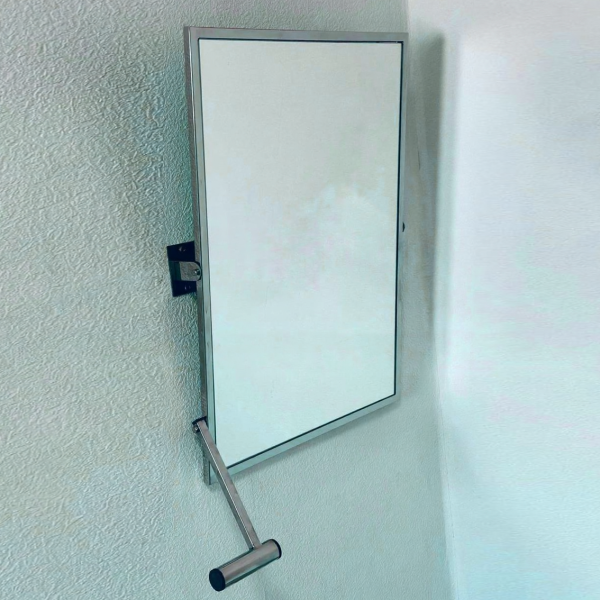 Зеркало поворотное 500×700 мм – нержавеющая сталь.