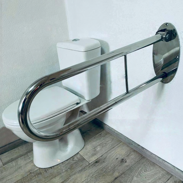 Откидывающийся поручень для унитаза 700 мм Ø32 из нержавеющей стали – инвалидный поручень