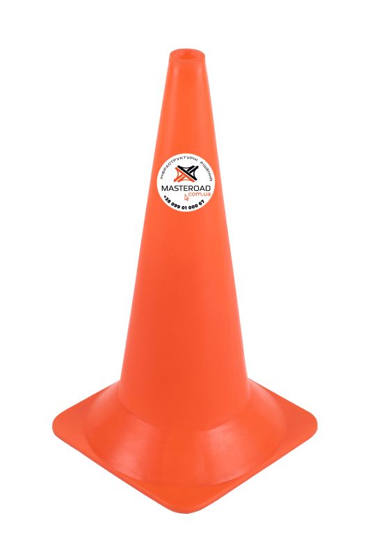 Конус дорожный пластиковый Н-60 см без полосок – для безопасности на дорогах и строительных площадках.