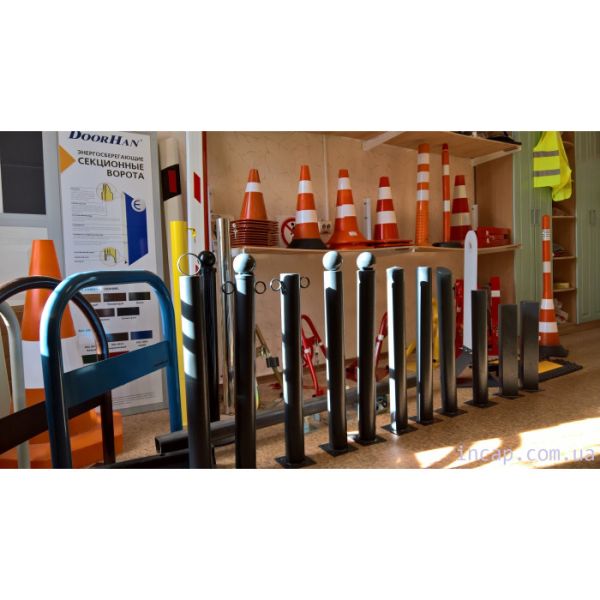 Пересувні металеві огороджувальні стовпчики Ø57 ↕1200 мм 12кг